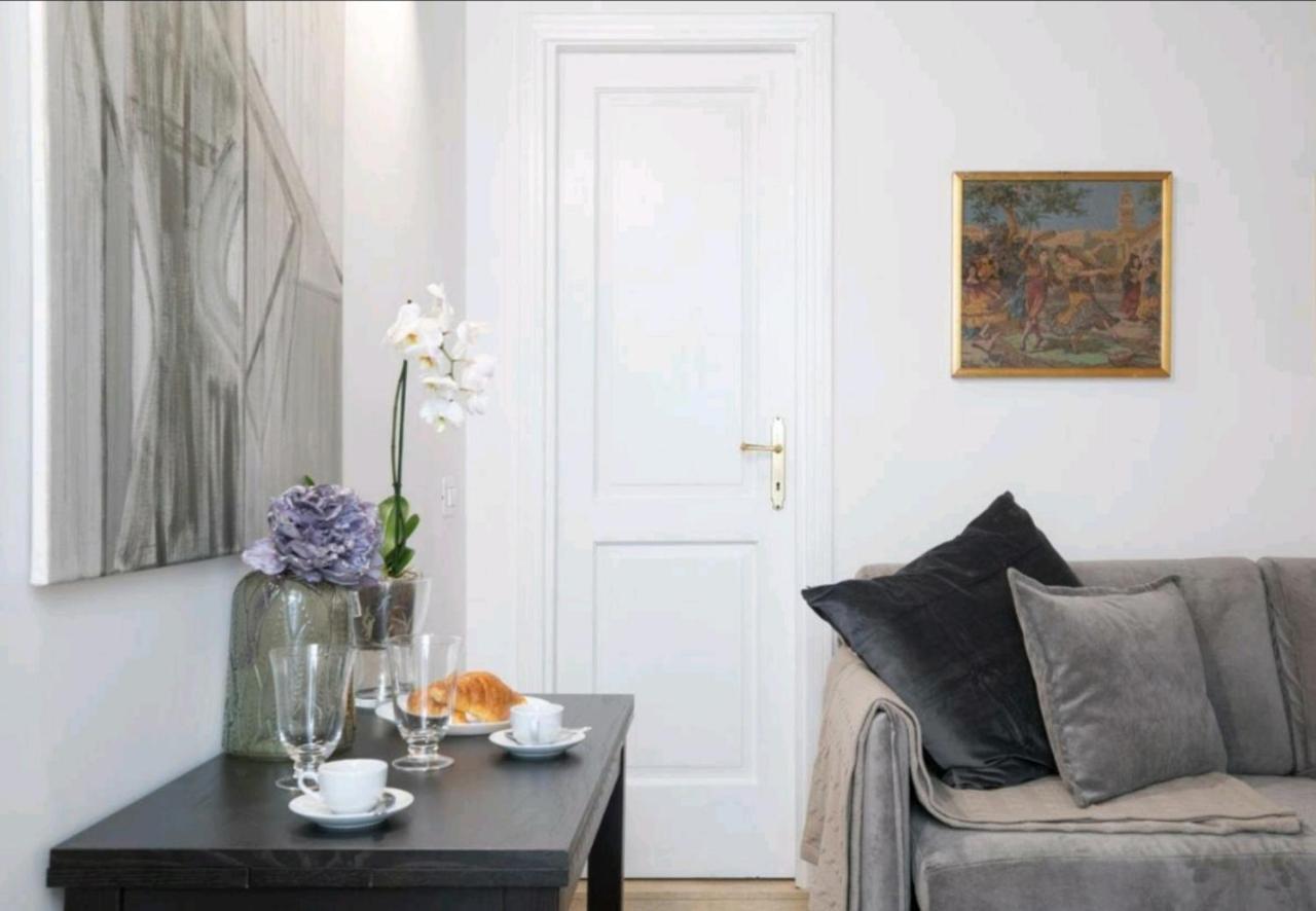 רומא Spanish Modern Apartament מראה חיצוני תמונה